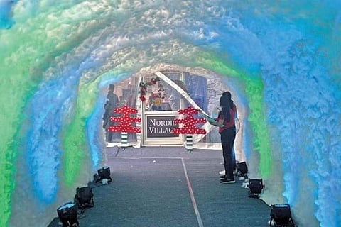 Model of a snow tunnel at the Christmas Village