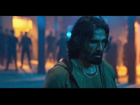 Clippings from the trailer of Hunter Tootega Nahi Todega