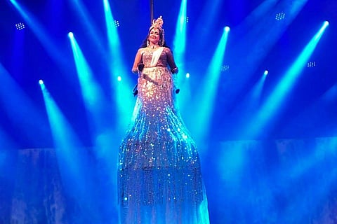 Hema’s daughter Esha Deol took to her Twitter handle today to share an image of the actress from the ballet