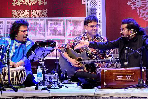 Bickram Ghosh (L) and Hariharan