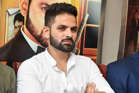 In frame: Gurunandan