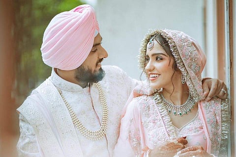 Asees Kaur and Goldie Sohel