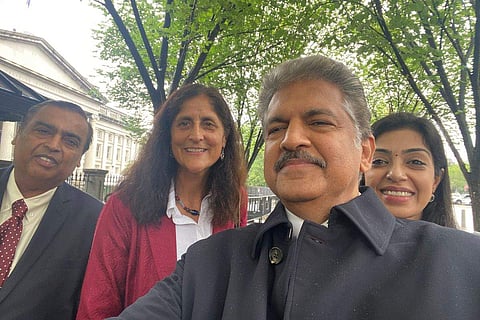 Anand Mahindra with Mukesh Ambani, Sunita Williams and Vrinda Kapoor