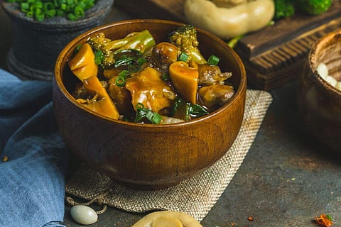 In frame: Lamb in Oyster Sauce