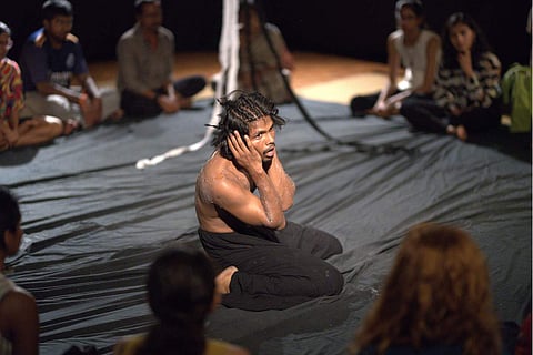 Surendra Tekale’s ‘Lost in Oscillation is a compelling contemporary dance piece