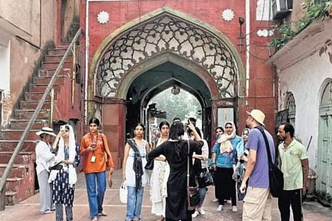 Fatehpuri Mosque (Special arrangement)