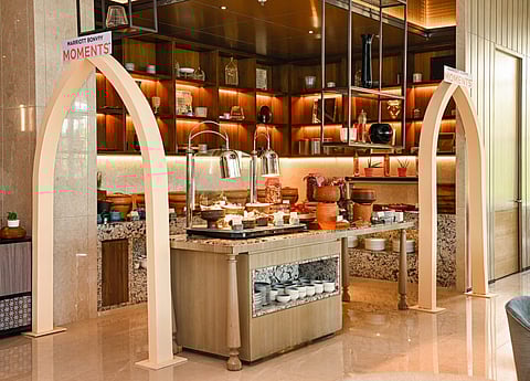 All Day Dining restaurant, Aviary