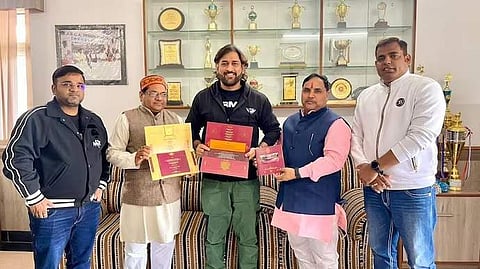 MS Dhoni with the invite