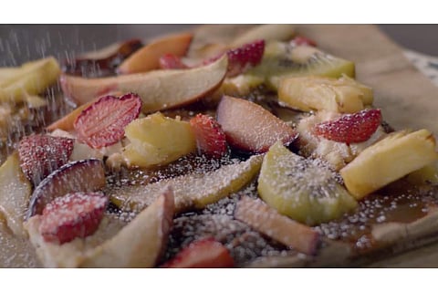 Choco Fruit Millet Pizza