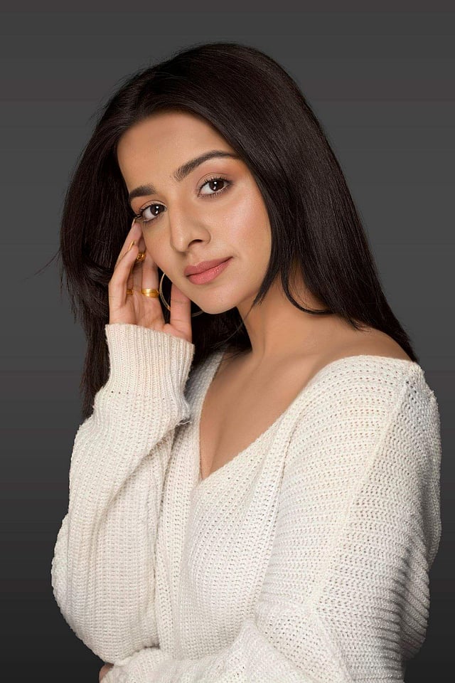 <em>Mahima Makwana</em>