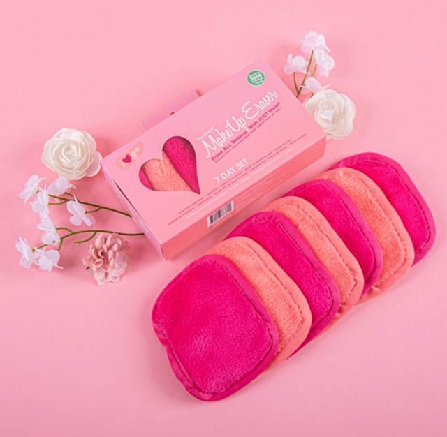 <em>Makeup Eraser</em>
