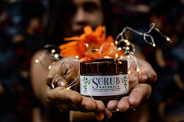 <em>Scrub Naturals</em>