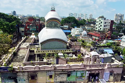A facade of the Kalighat temple