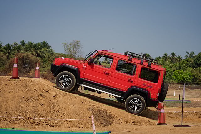 The ground clearance for both versions are identical