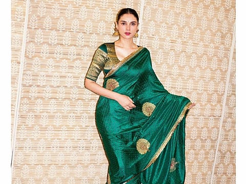 Bridgerton-inspired ensembles and accessories you can wear in 2024!