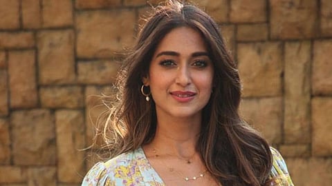 Ileana D’Cruz showcases her baby bump as she prepares to welcome second baby