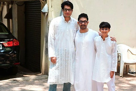  Dharmendra and Dilip Kumar 