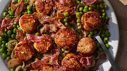 In frame: Scallops with peas and prosciutto