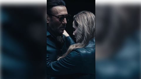  Jackie Shroff and Neelam Kothari