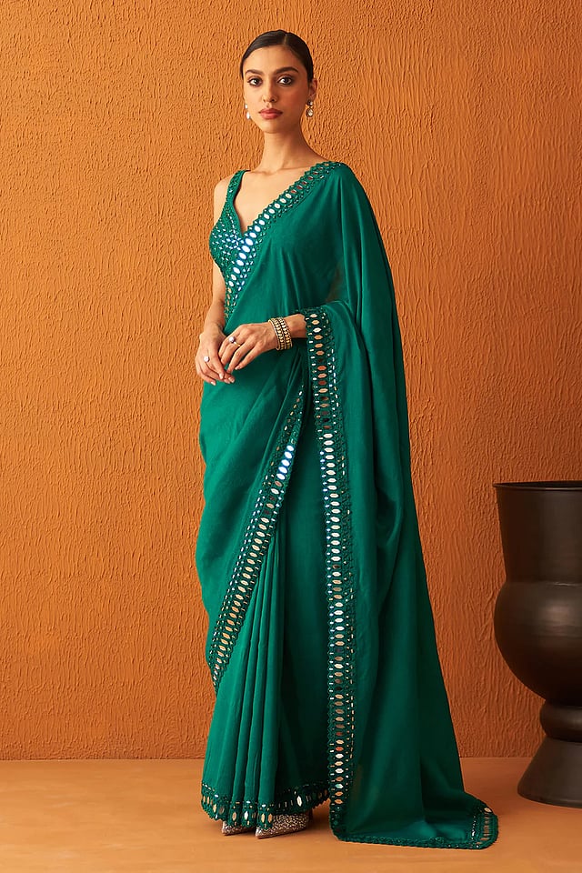 Angad Singh Patola Sari