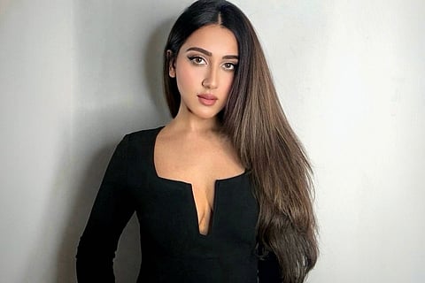 Actress Shezray Husain makes an impactful Hindi debut in web series Gunaah