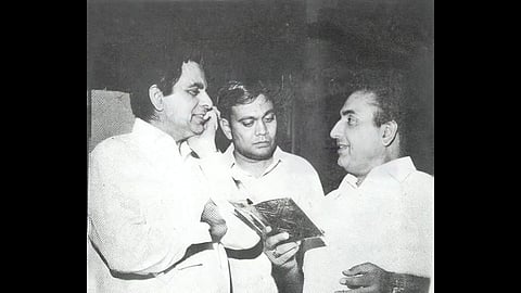 Dilip Kumar (L), Mohammed Rafi (R)
