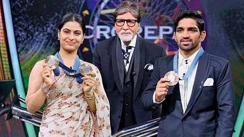 Amitabh Bachchan delves into shooting techniques with Manu Bhaker