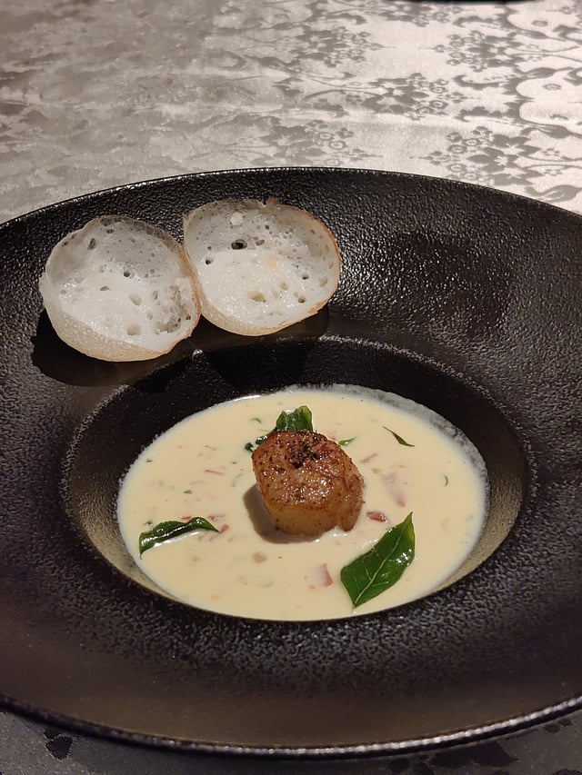 Pan Roasted Scallop Moilee