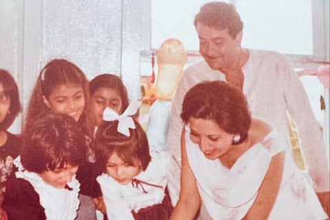 In Frame: Karisma and Kareena with their parents