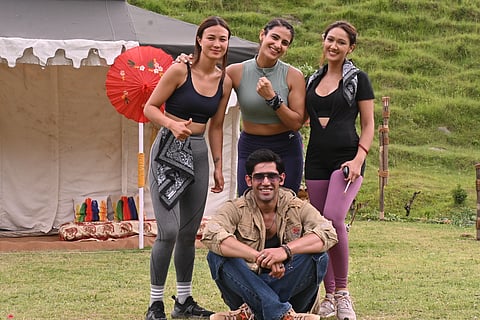 Varun Sood with contestants