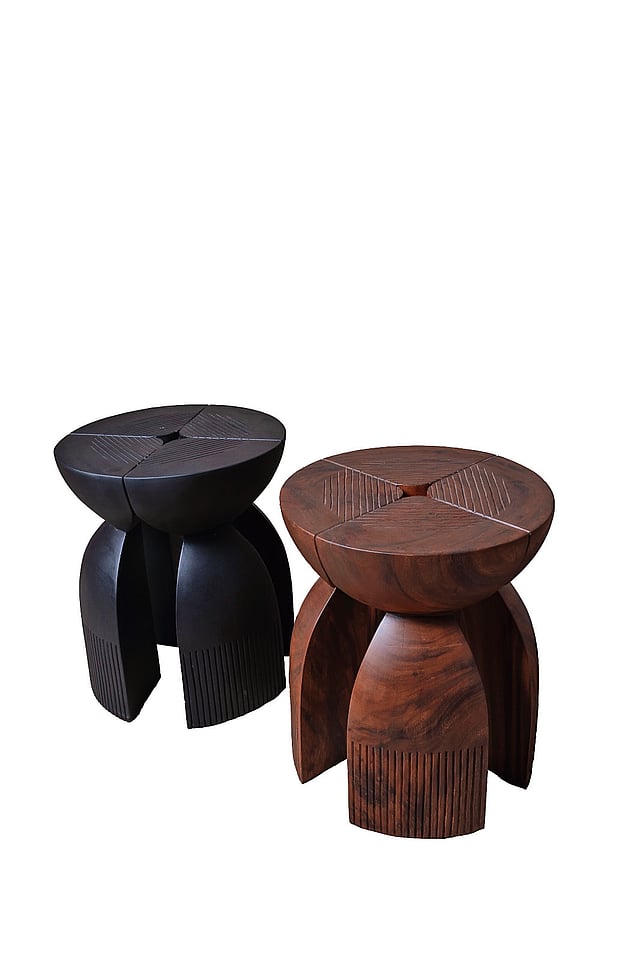 Curvy quatered - side table 