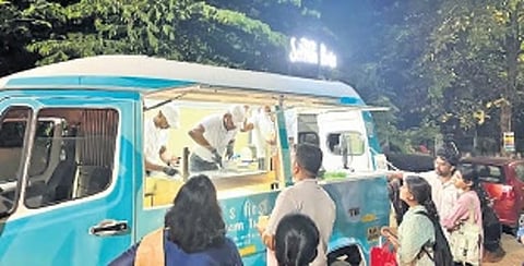Techie trio turns rolled ice cream aces