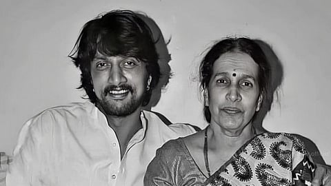 Kichcha Sudeep with Saroja Sanjeev 