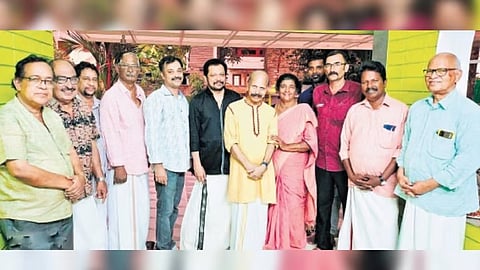 Members of Vypeen Artist Welfare Association