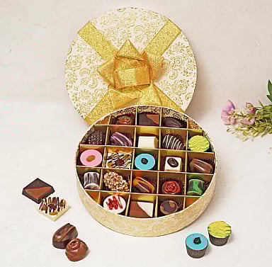 Chocolate Hamper by FNP