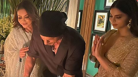 Gauri Khan, Shah Rukh Khan and Suhana Khan 