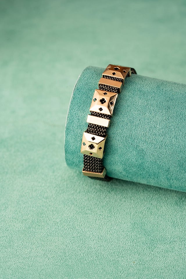 Star Tatva Bracelet by Que By M