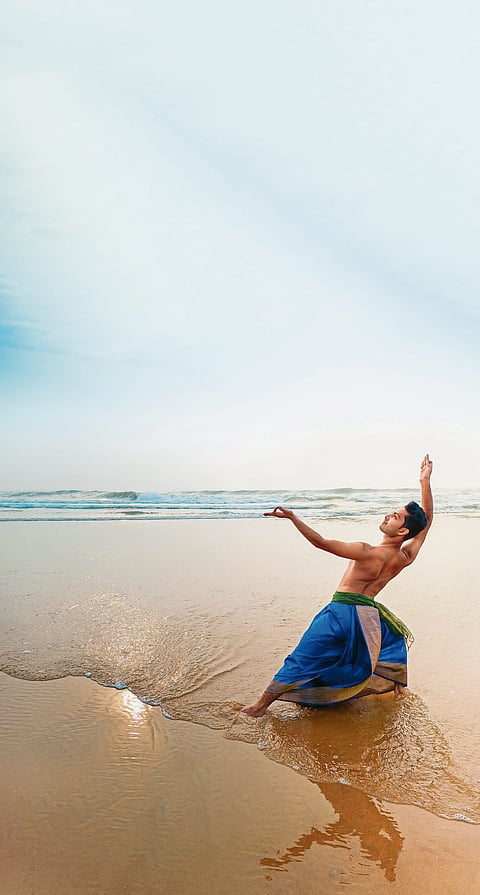 Performers from previous shows.