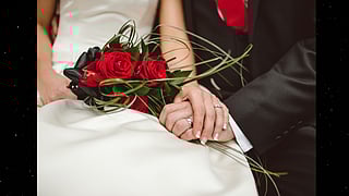 Wedding gifting ideas: 5 thoughtful picks that will wow the newlyweds