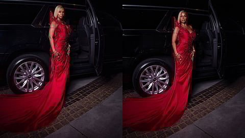 Drenched in a striking ruby red hue, Mary J Blige’s asymmetric gown encapsulated Gaurav Gupta’s signature avant-garde craftsmanship