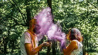 Here’s your foolproof pre-Holi skincare guide