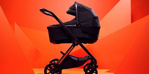 Lamborghini's Reef Al Arancio retains for 4.3 lakhs