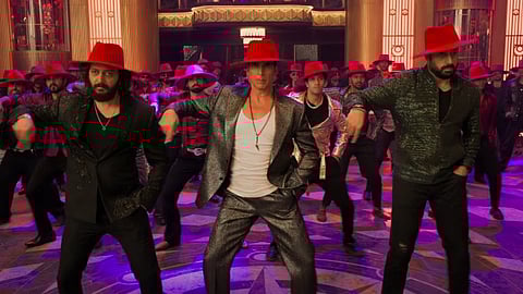 Riteish Deshmukh, Akshay Kumar and Abhishek Bachchan in Housefull 5 teaser