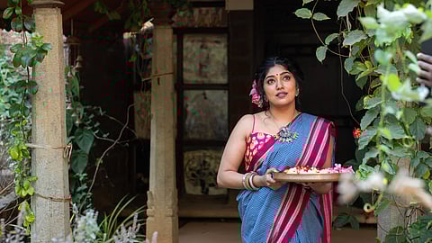 Samyukta Hornad pays tribute to Soundarya in exclusive shoot celebrating Karnataka handlooms