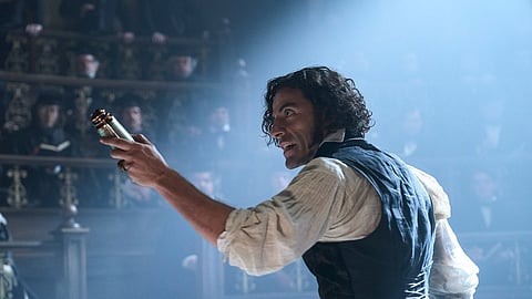 Oscar Isaac takes centre stage in Guillermo Del Toro’s Frankenstein with a haunting first look