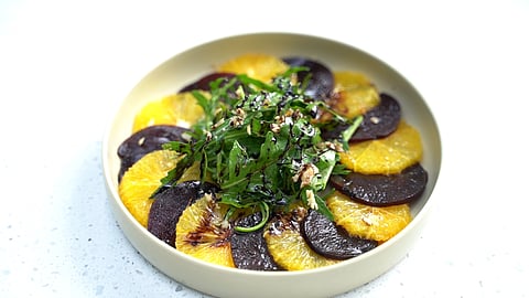 From exotic smoothies to cheesy sweet potato fries for your cheat day, this Kolkata cafe has it all