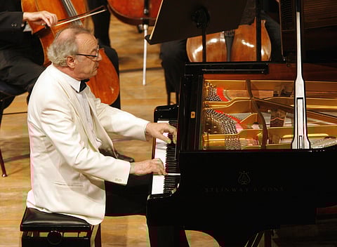 Alfred Brendel, pianist renowned for refined playing of Beethoven, dies at age 94