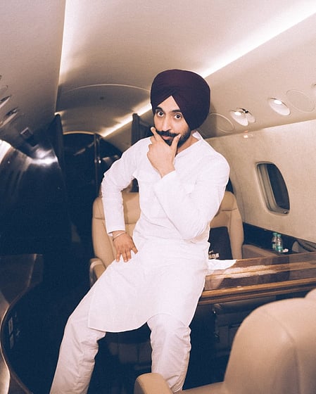 Diljit feeds Varun & Ahan as Border 2 shoot comes to an end