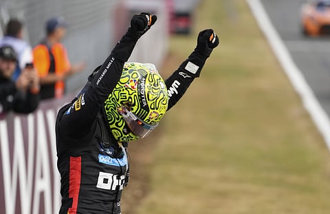 Lando Norris wins thrilling British Grand Prix in the rain to cut Oscar Piastri’s F1 lead