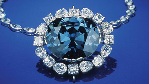 What is the curse of Hope Diamond?